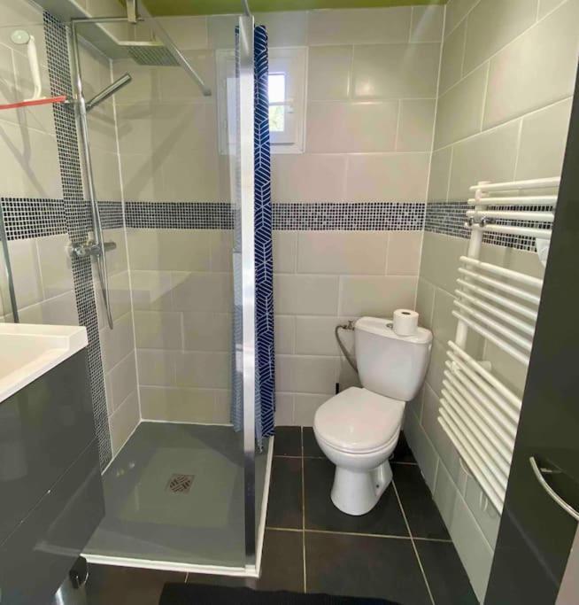 Appartement 2-4 Pers. Piscine, Entre Aix Et Cassis La Destrousse Bagian luar foto