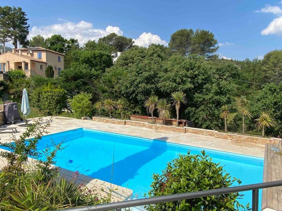 Appartement 2-4 Pers. Piscine, Entre Aix Et Cassis La Destrousse Bagian luar foto